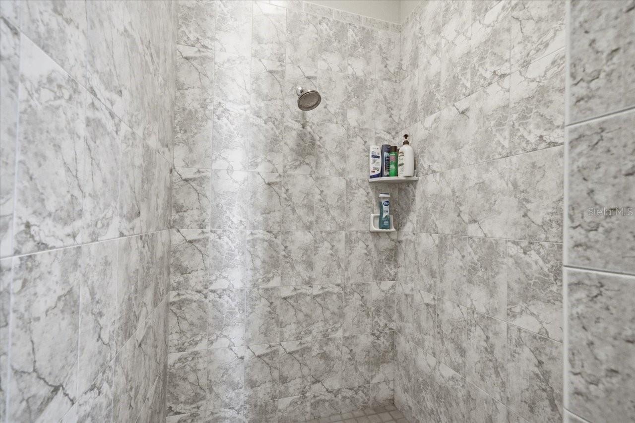 Listing photo id 36 for 9020 Jericho Road