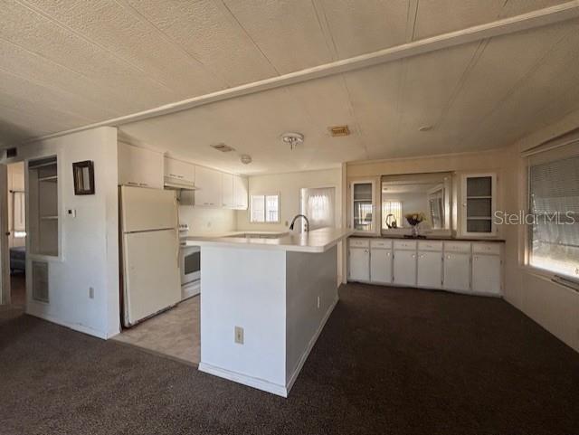 Image 4 of 9 For 6624 Durian Trail