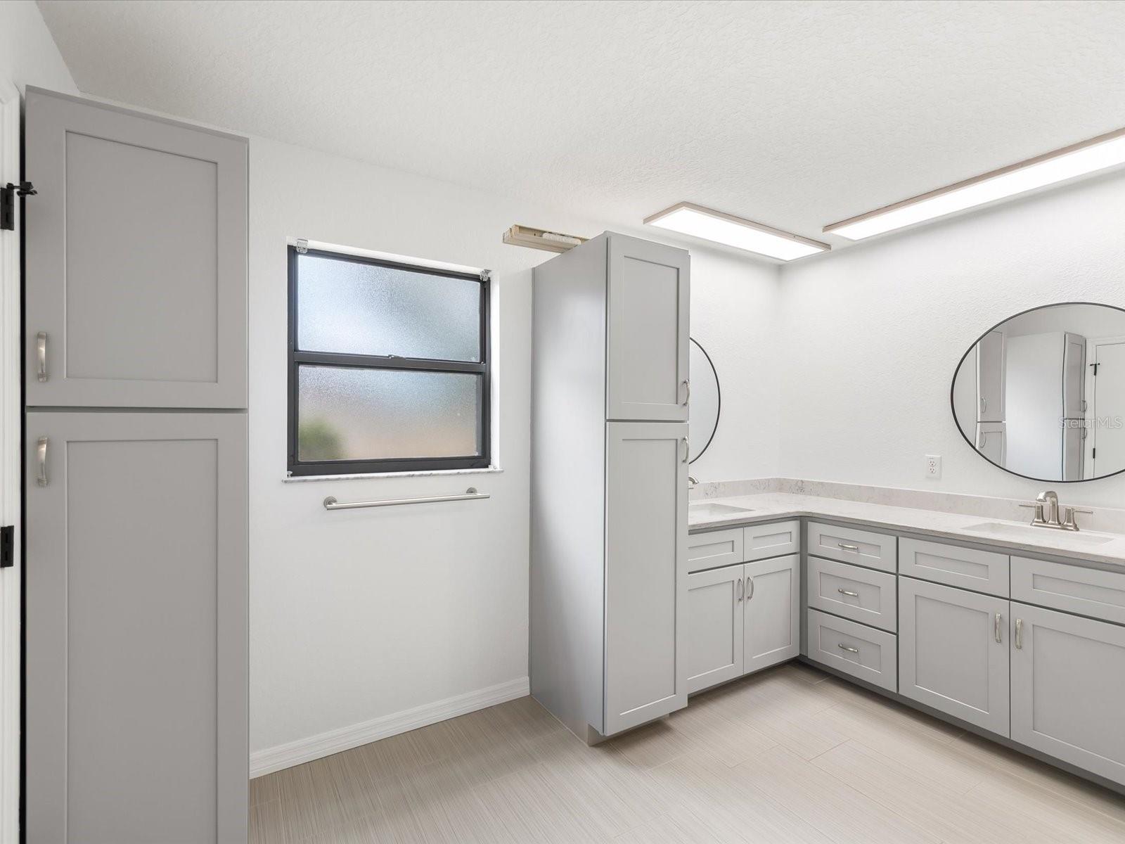 Image 27 of 71 For 2089 Danforth Road