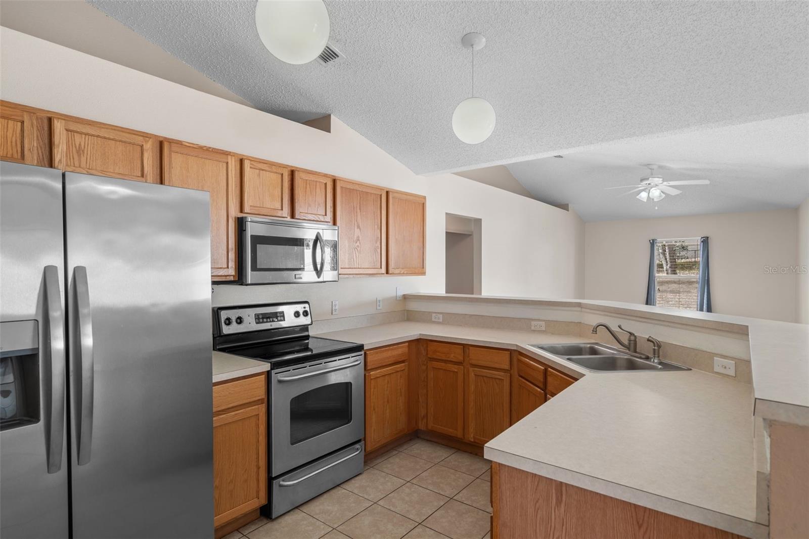 Image 19 of 47 For 351 Upland Avenue