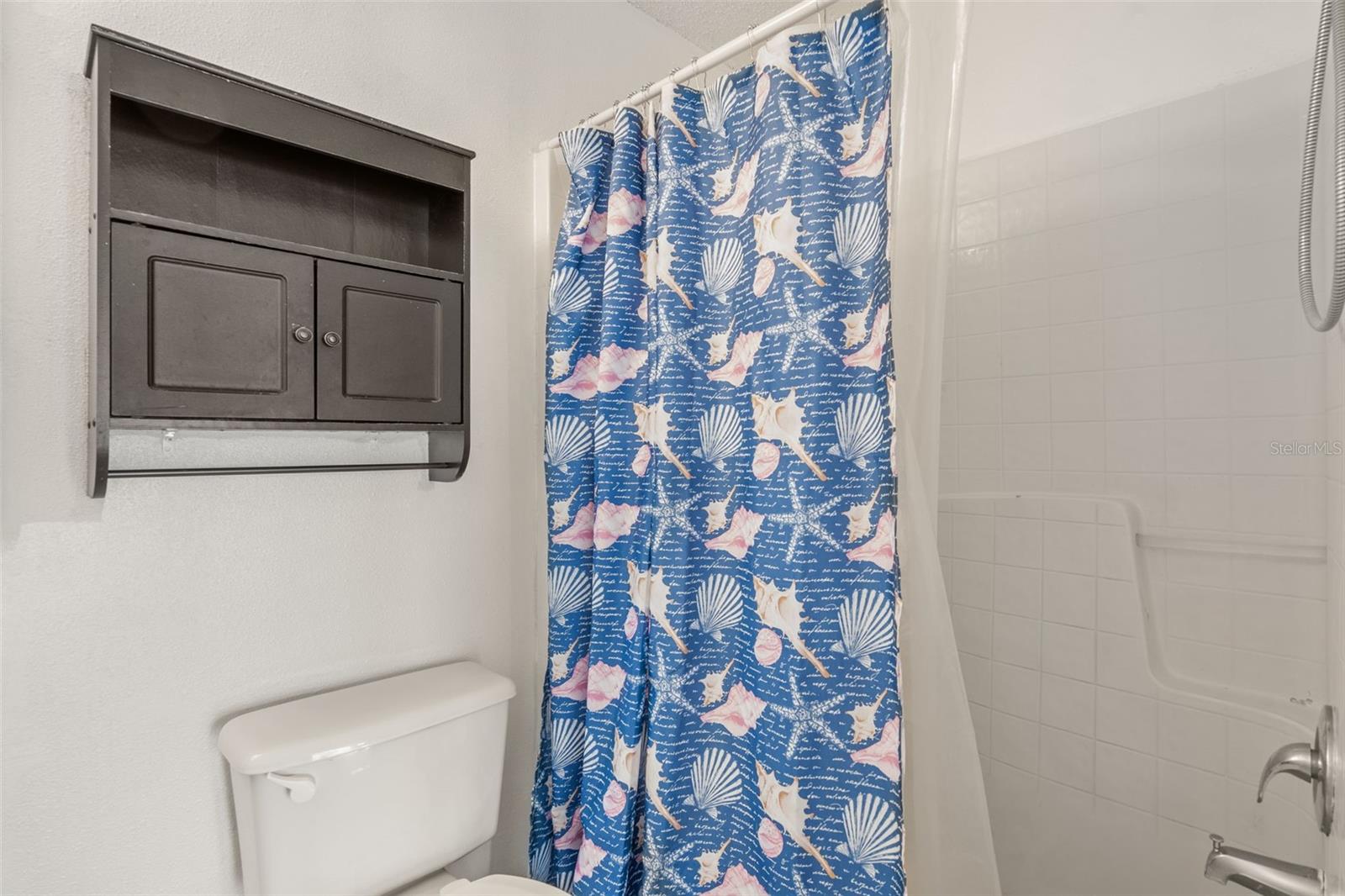 Image 35 of 47 For 351 Upland Avenue