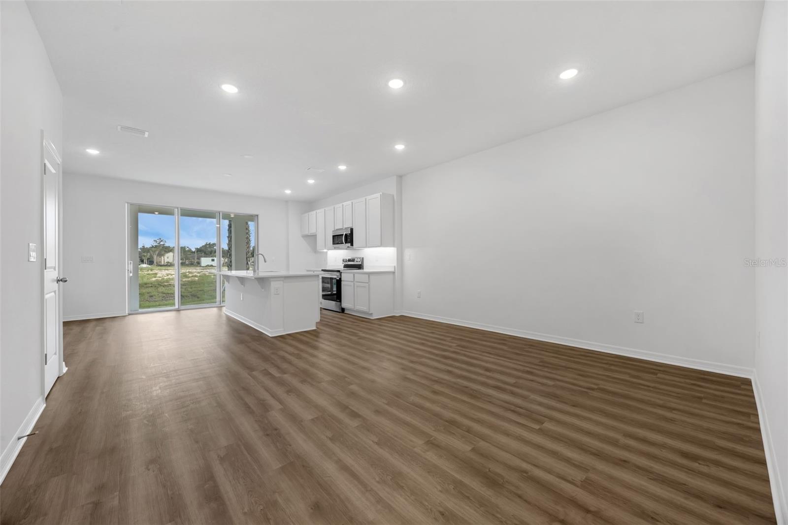 Image 5 of 25 For 1112 Cypress Elm Drive