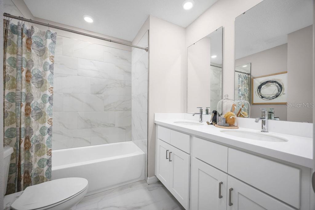 Image 21 of 27 For 5205 Luisa Court