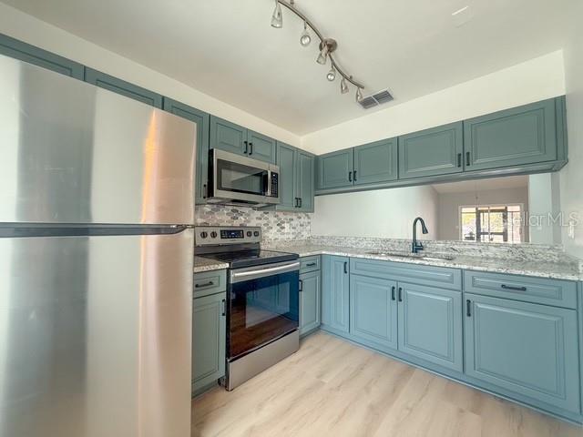 Image 3 of 23 For 5415 Parkside Villas Drive