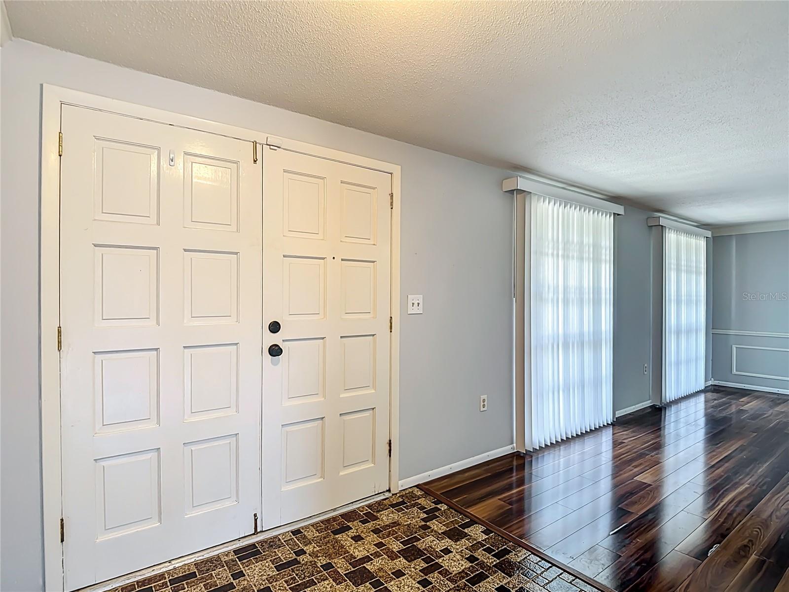 Image 5 of 71 For 12303 Fieldstone Lane