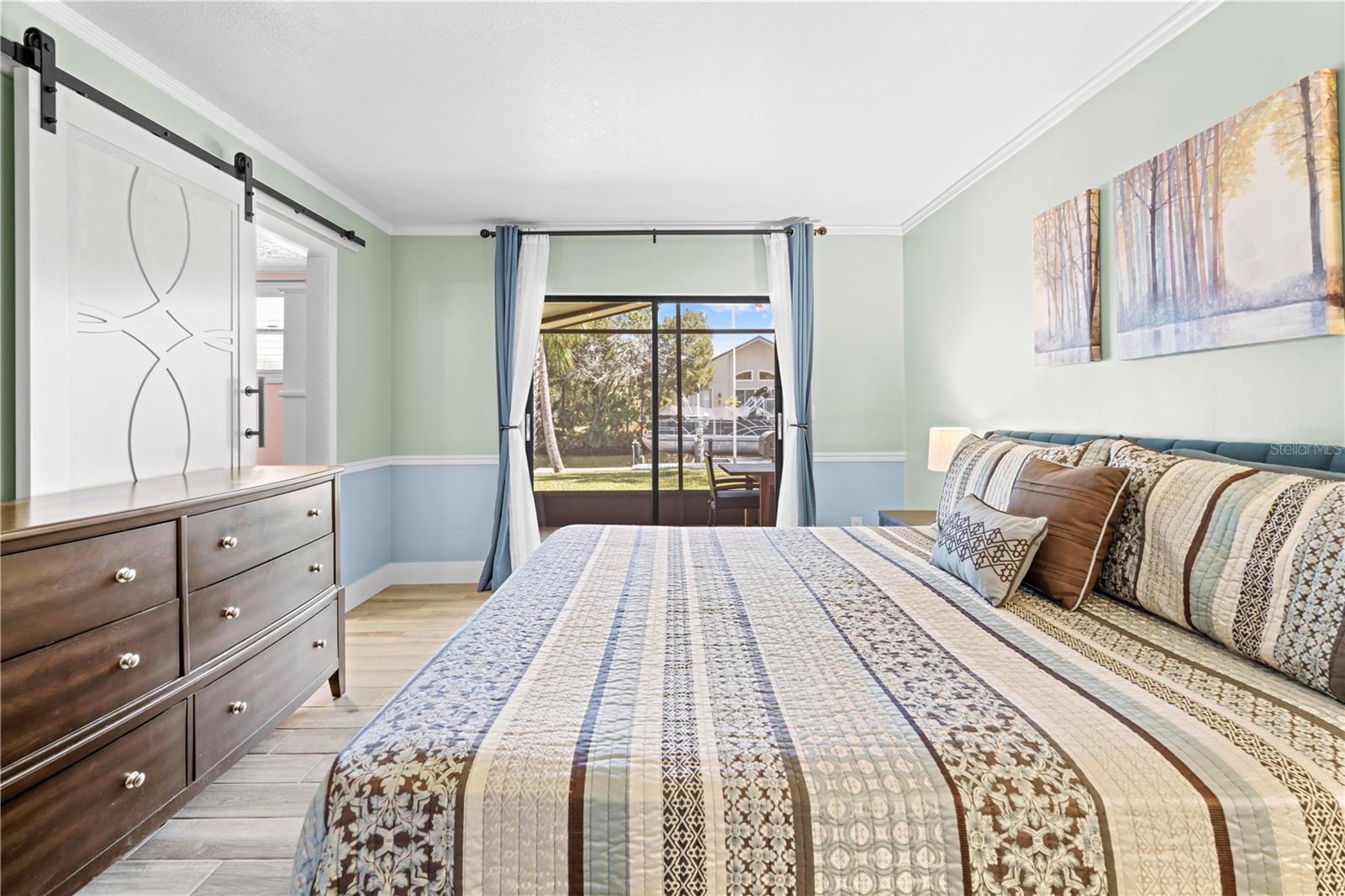 Image 32 of 65 For 11436 Clubview Drive