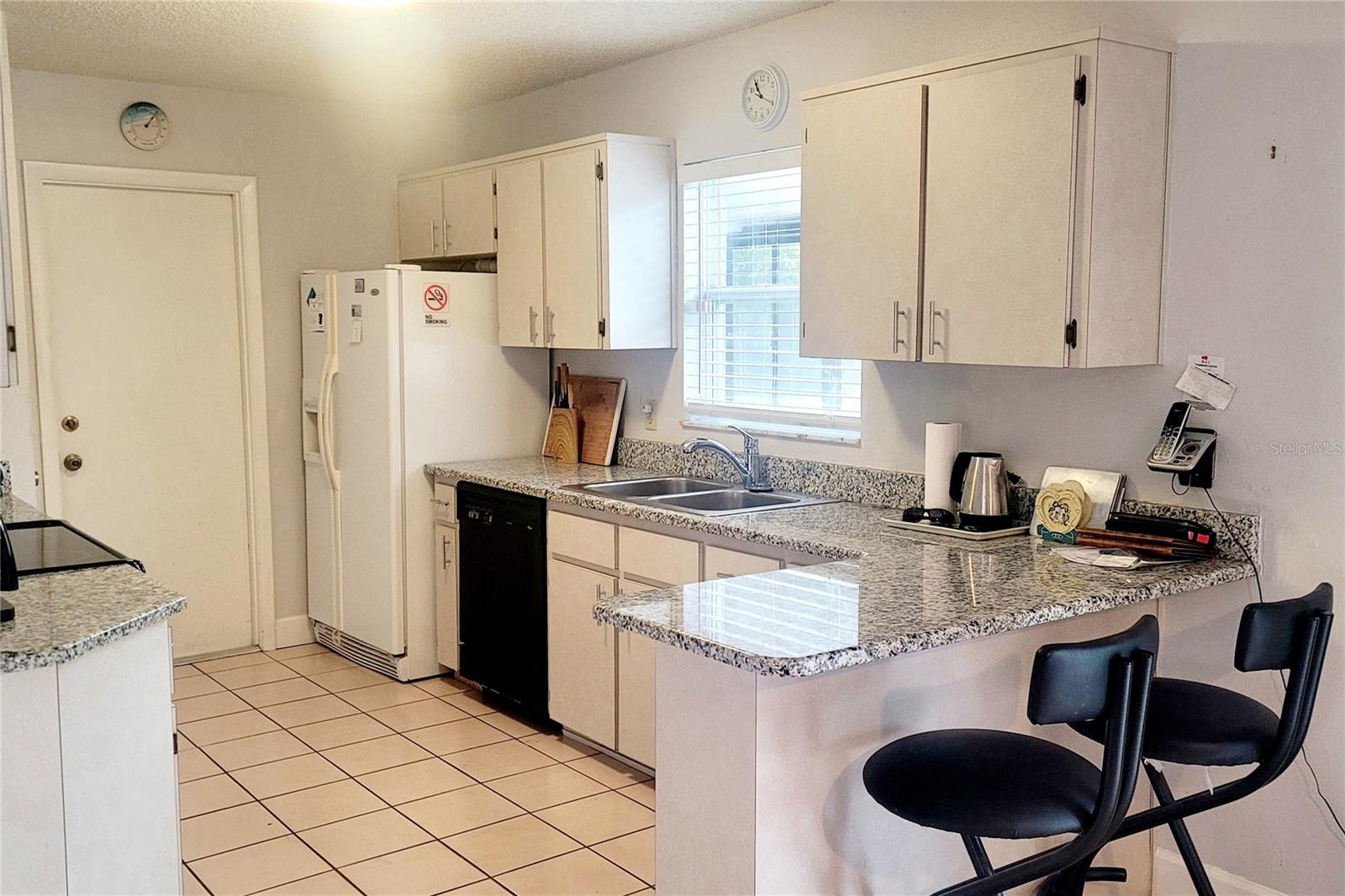 Image 13 of 40 For 11144 Heathwood Avenue