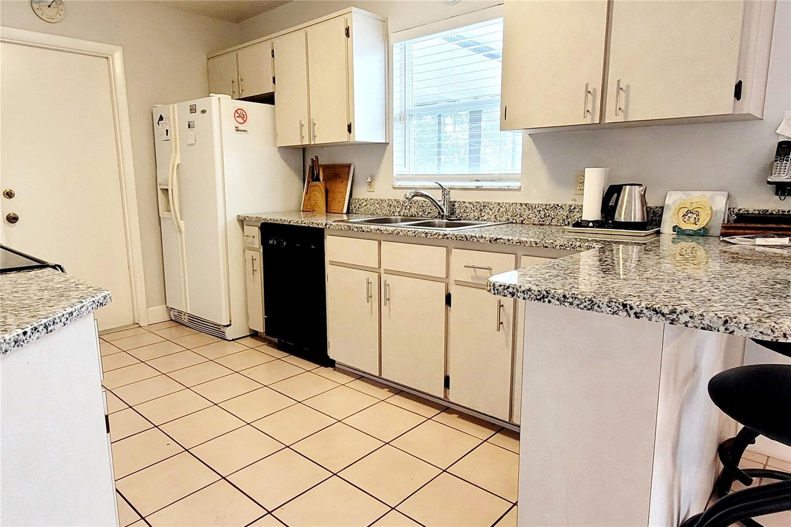 Image 15 of 40 For 11144 Heathwood Avenue