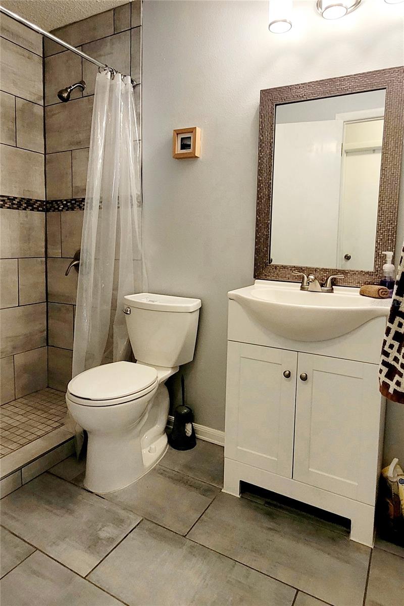 Image 26 of 40 For 11144 Heathwood Avenue