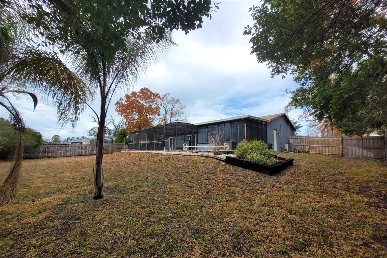 Image 34 of 40 For 11144 Heathwood Avenue