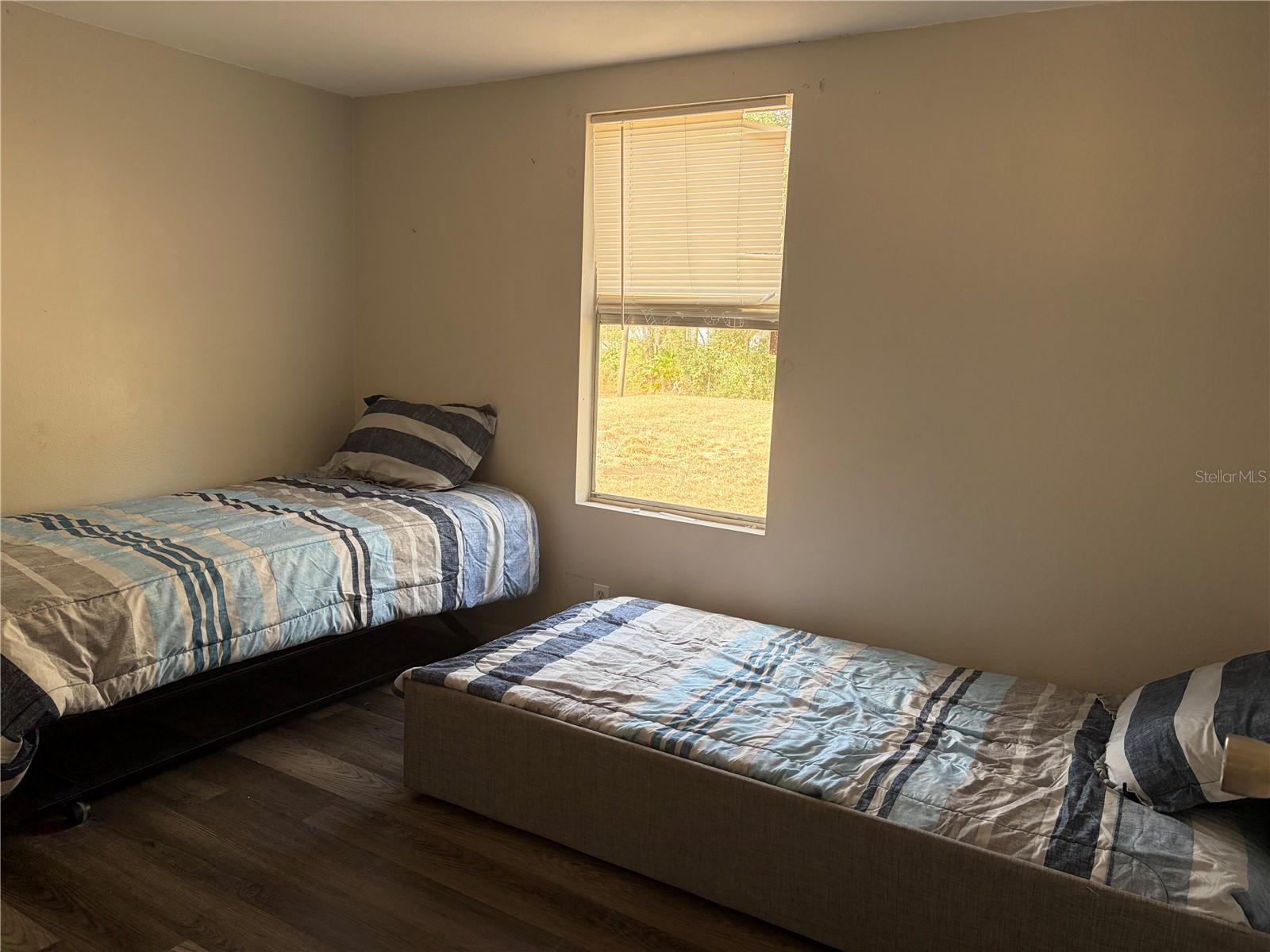 Listing photo id 9 for 6905 Pearson Lane