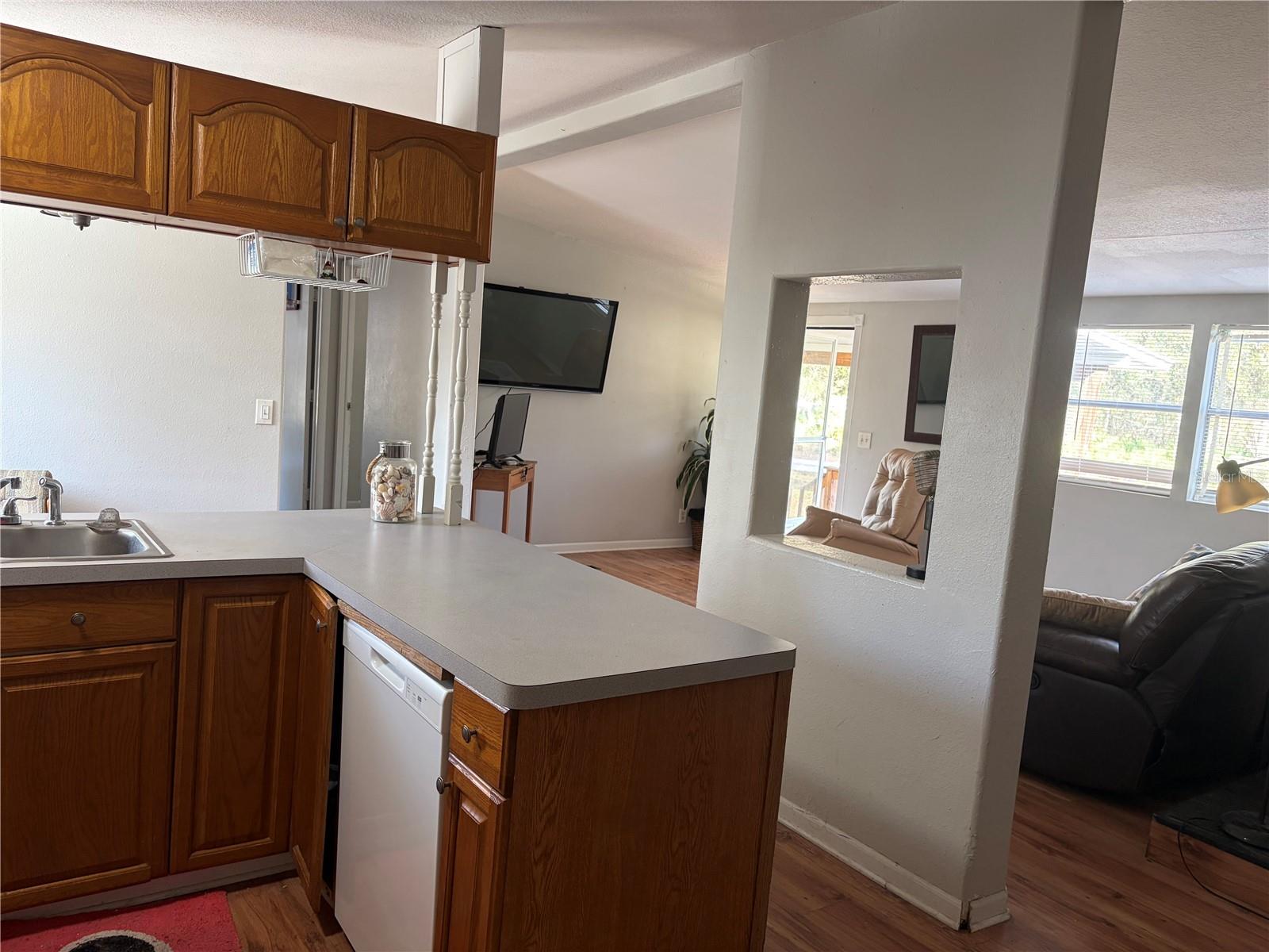 Listing photo id 20 for 6905 Pearson Lane