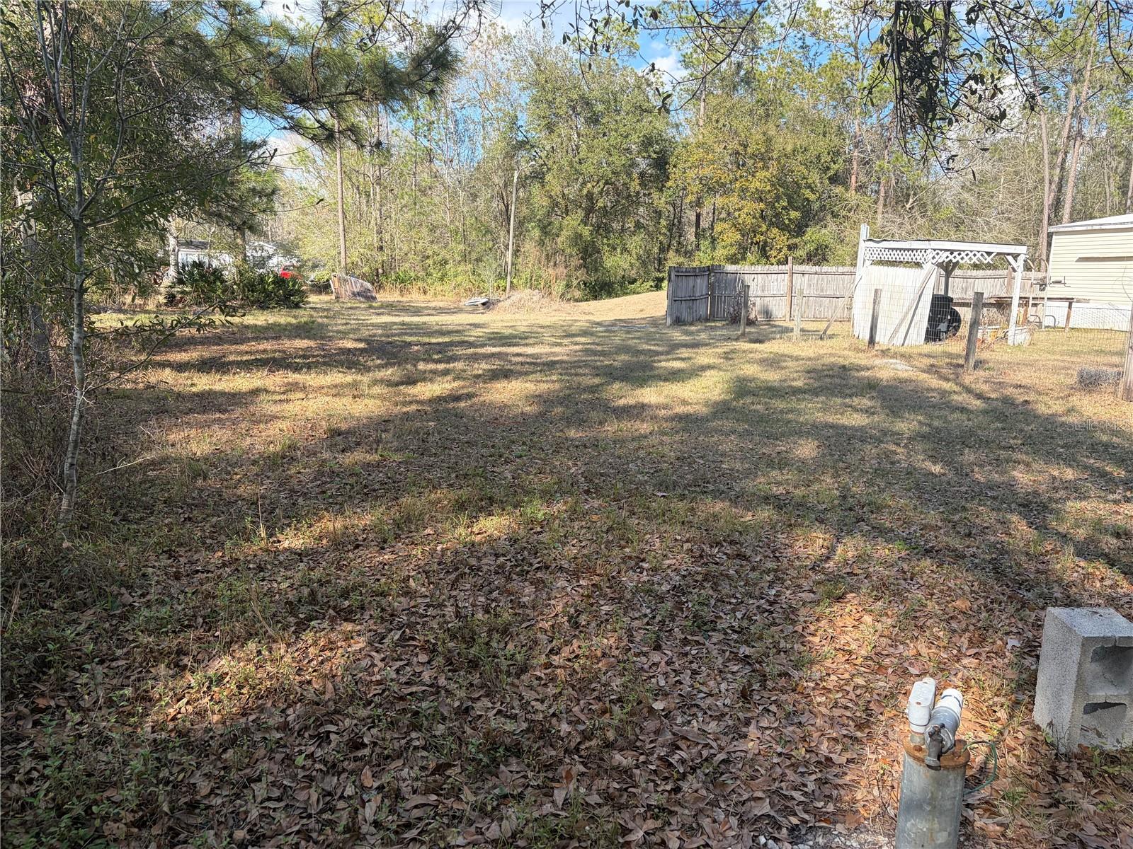 Listing photo id 26 for 6905 Pearson Lane