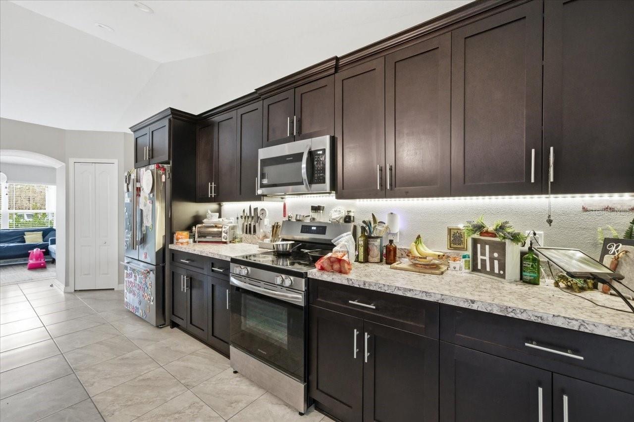 Image 34 of 54 For 12015 Phoenix Avenue