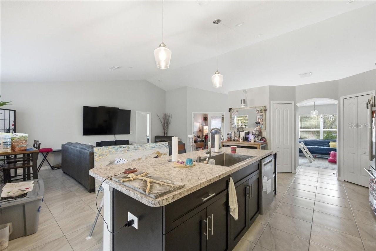 Image 35 of 54 For 12015 Phoenix Avenue