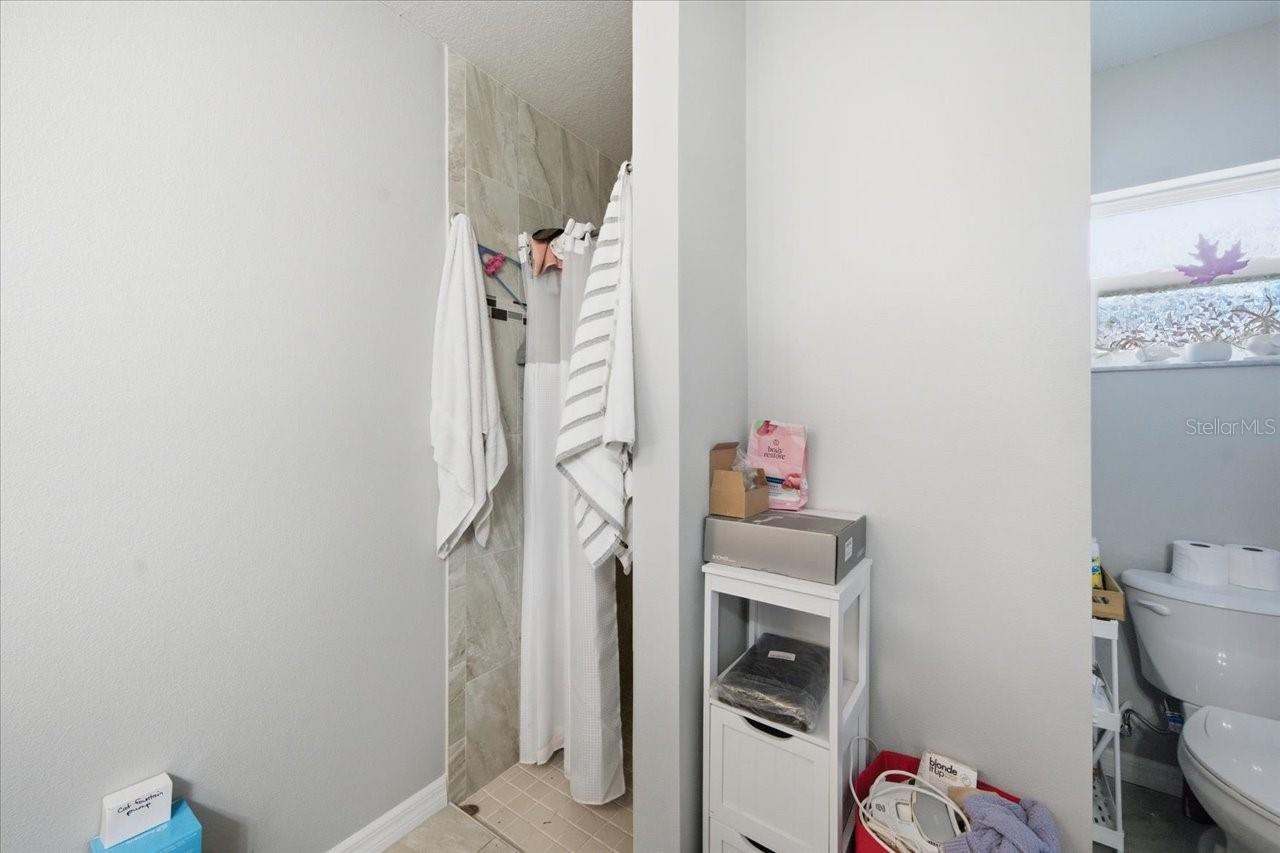 Image 42 of 54 For 12015 Phoenix Avenue