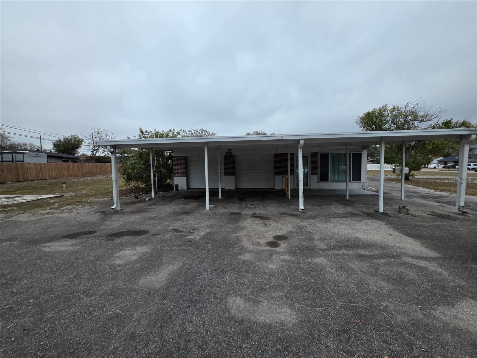 Image 15 of 18 For 2634 South Drive