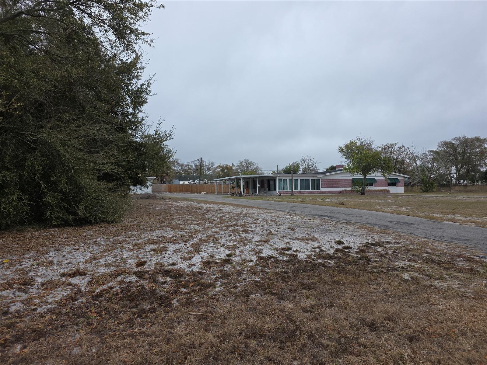 Image 17 of 18 For 2634 South Drive