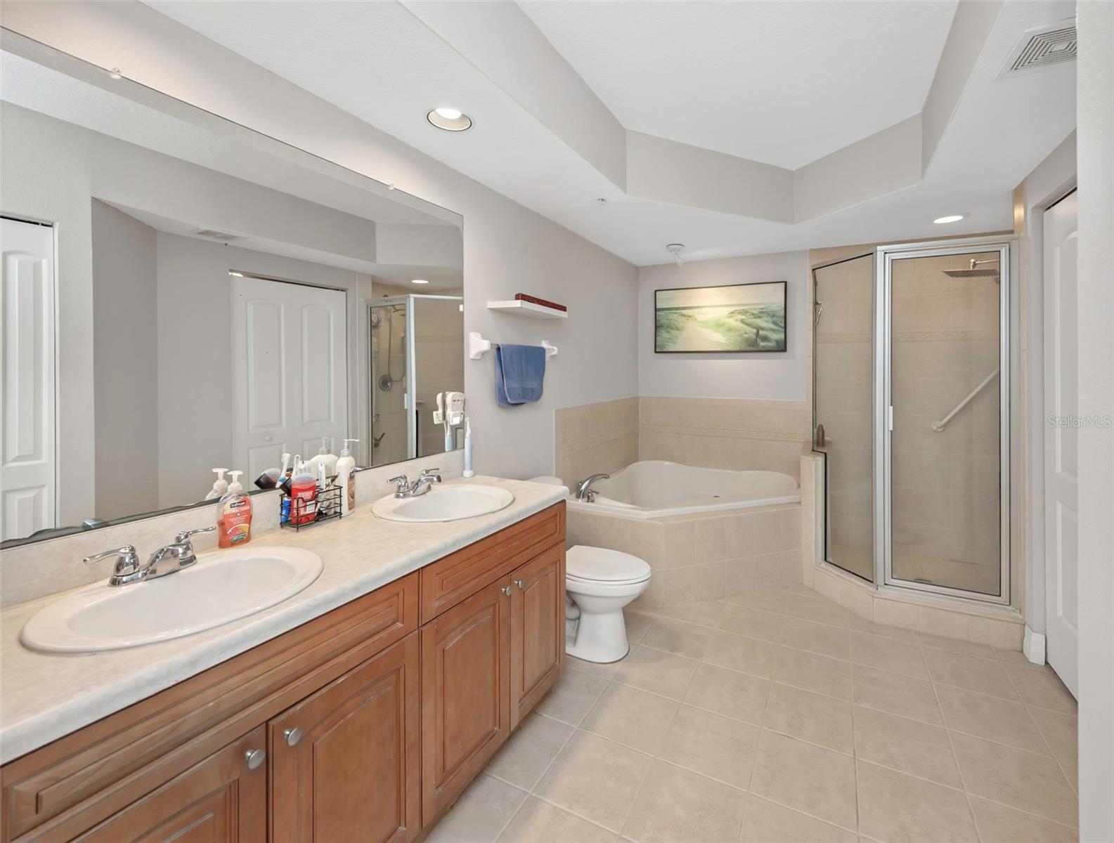 Image 18 of 53 For 4516 Seagull Drive 313