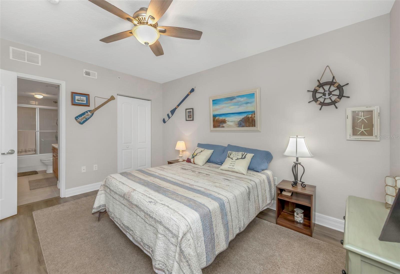 Image 24 of 53 For 4516 Seagull Drive 313