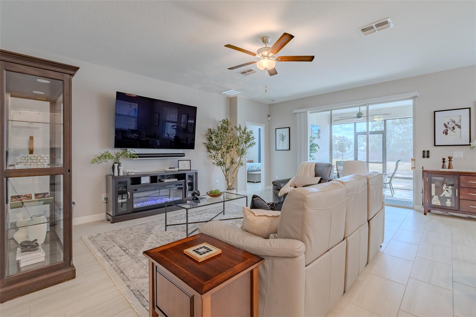 Image 13 of 56 For 10394 Tupper Cay Drive