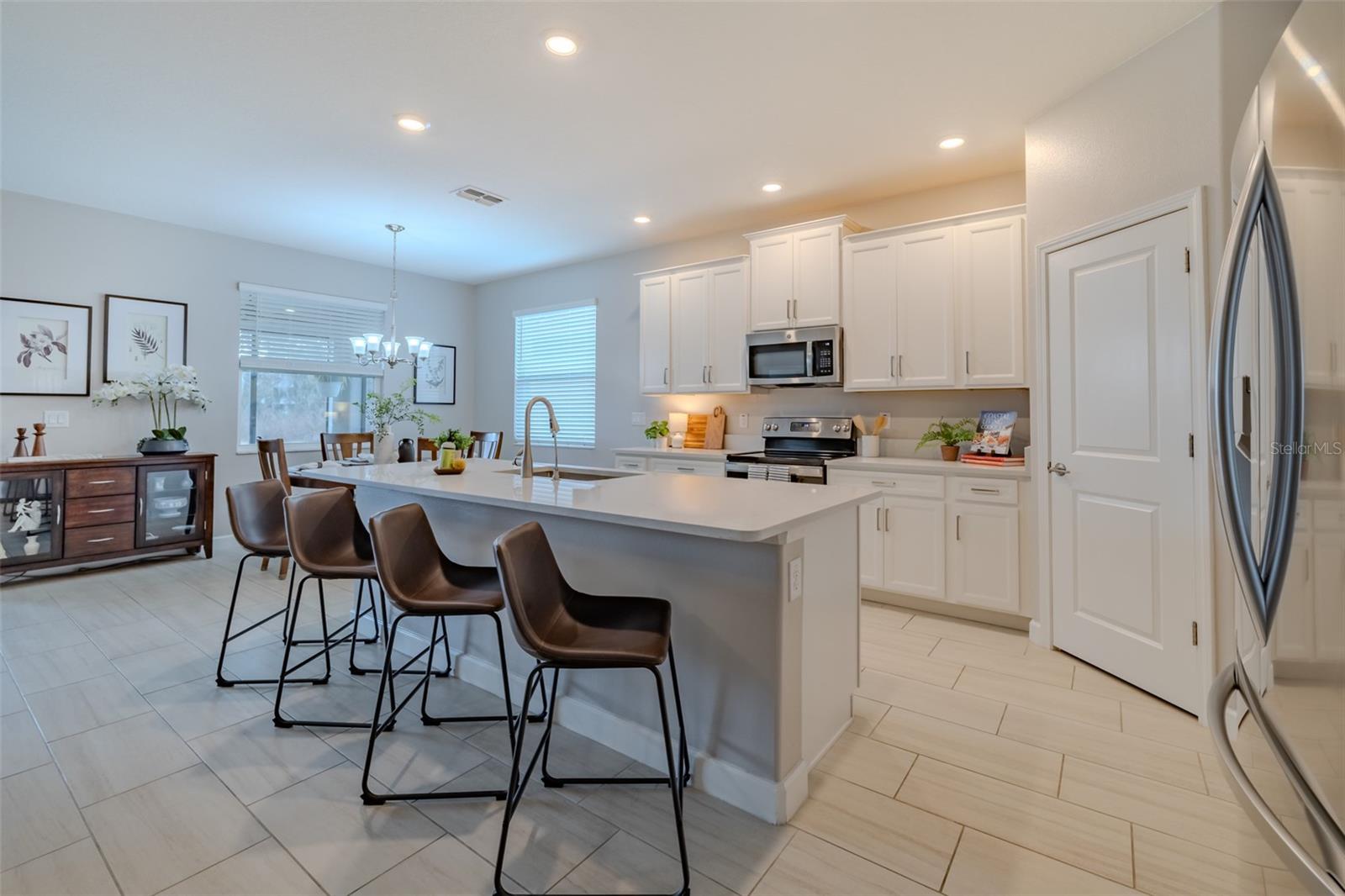 Image 18 of 56 For 10394 Tupper Cay Drive