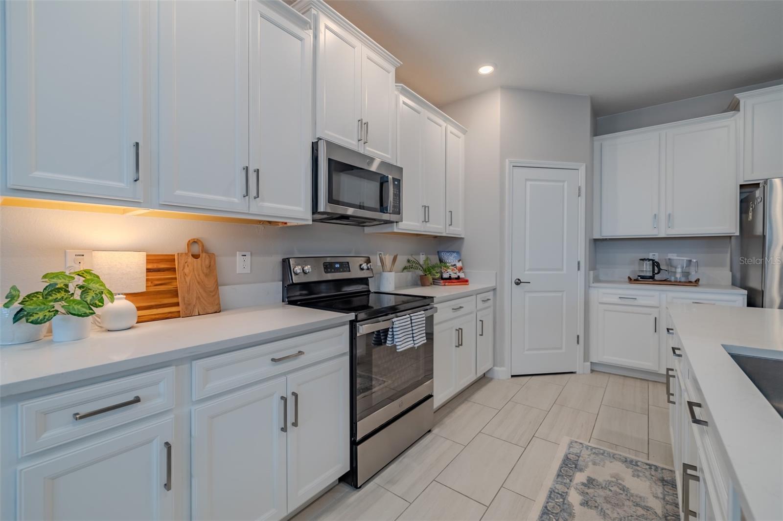 Image 20 of 56 For 10394 Tupper Cay Drive