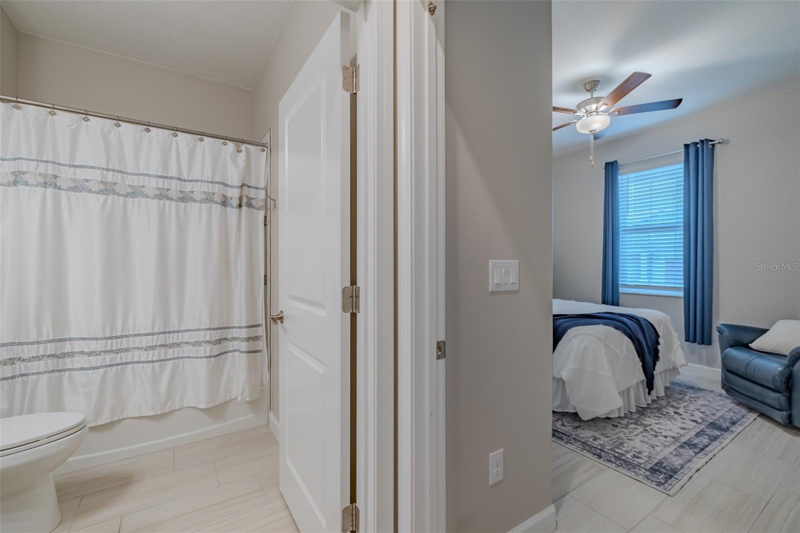 Image 4 of 56 For 10394 Tupper Cay Drive