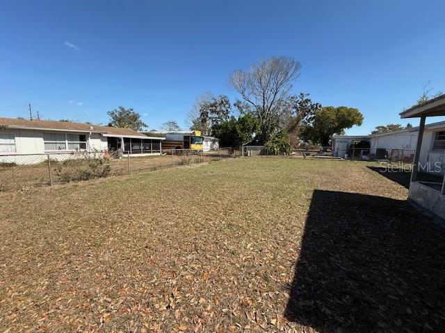 Image 16 of 18 For 7625 Farmlawn Drive