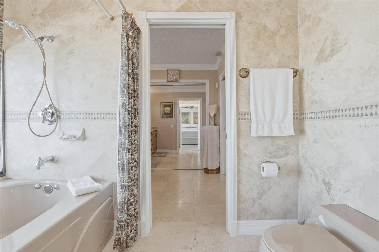 Image 32 of 99 For 6511 Driftwood Drive