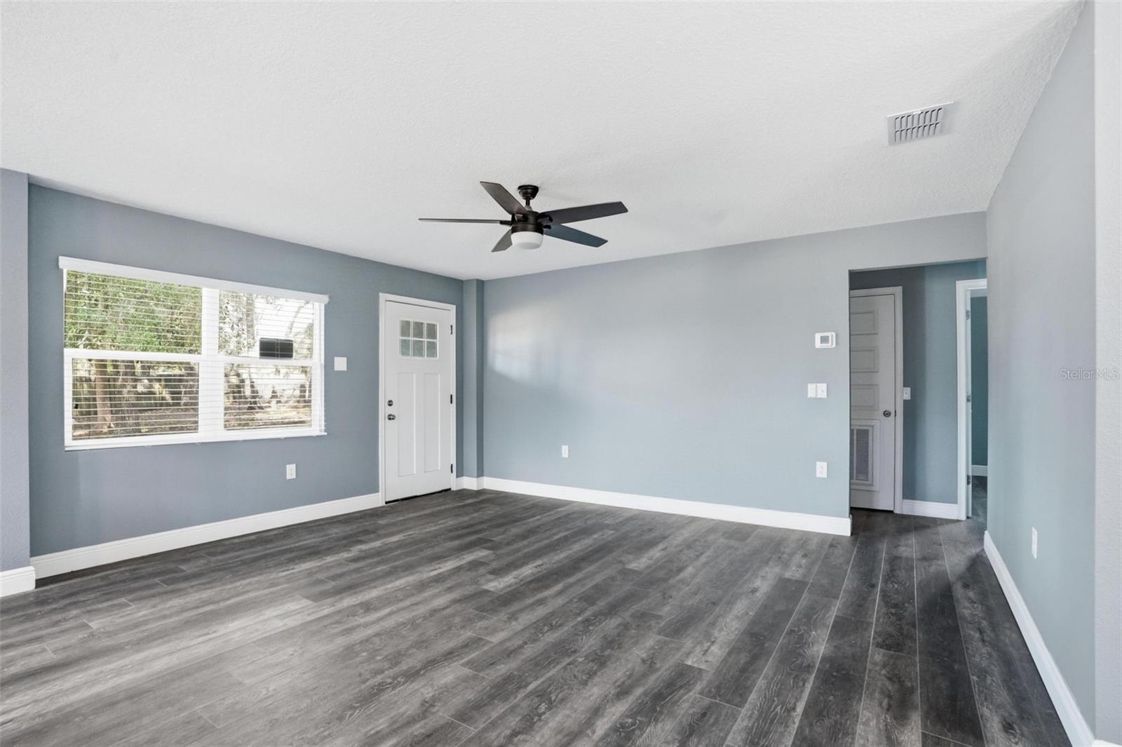 Image 10 of 35 For 16145 Snow Memorial Highway