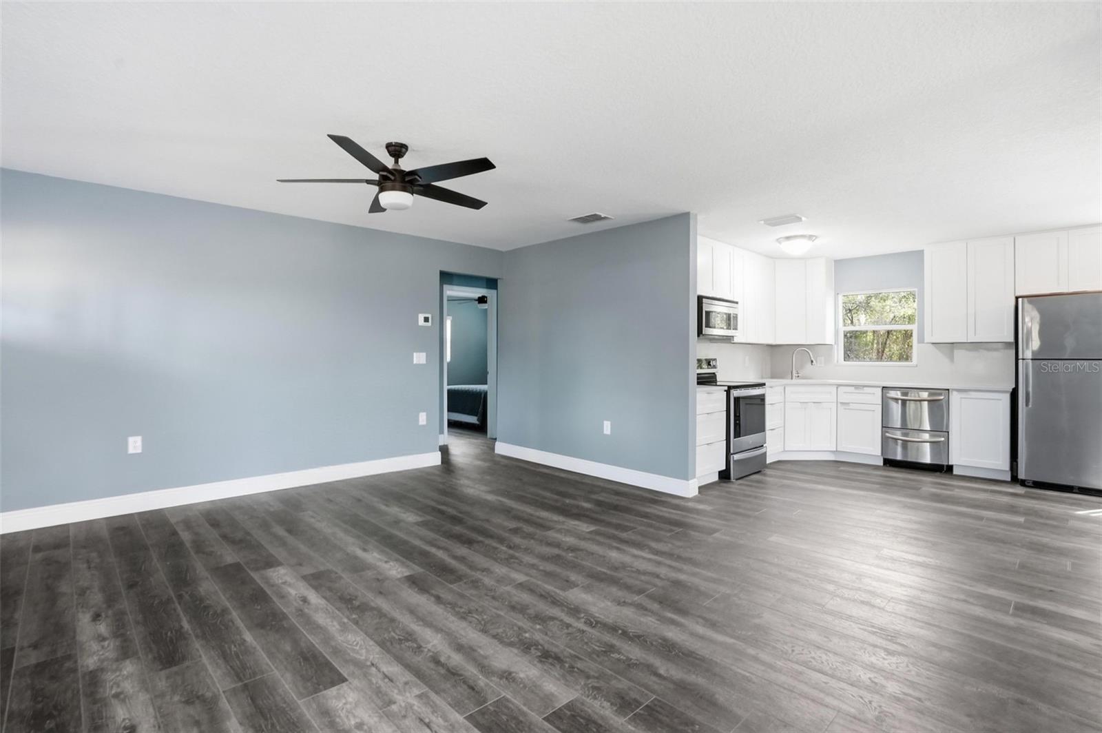 Image 11 of 35 For 16145 Snow Memorial Highway