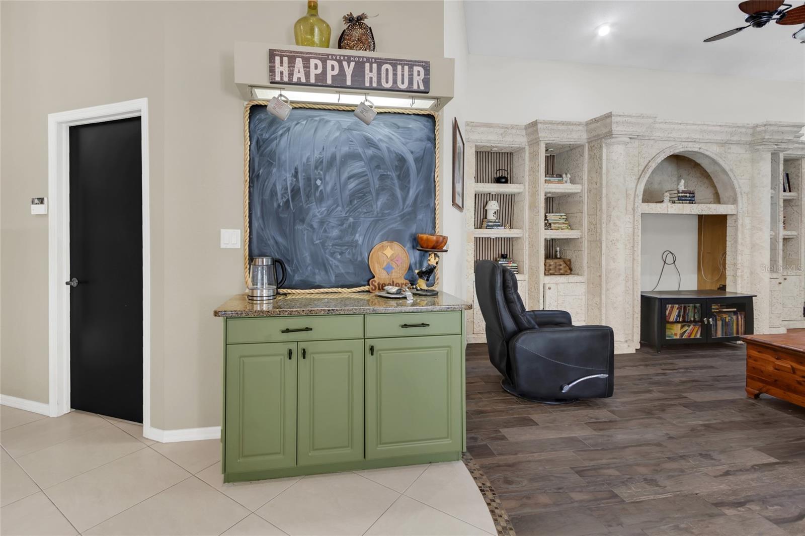 Listing photo id 20 for 8021 Moonlight Lane