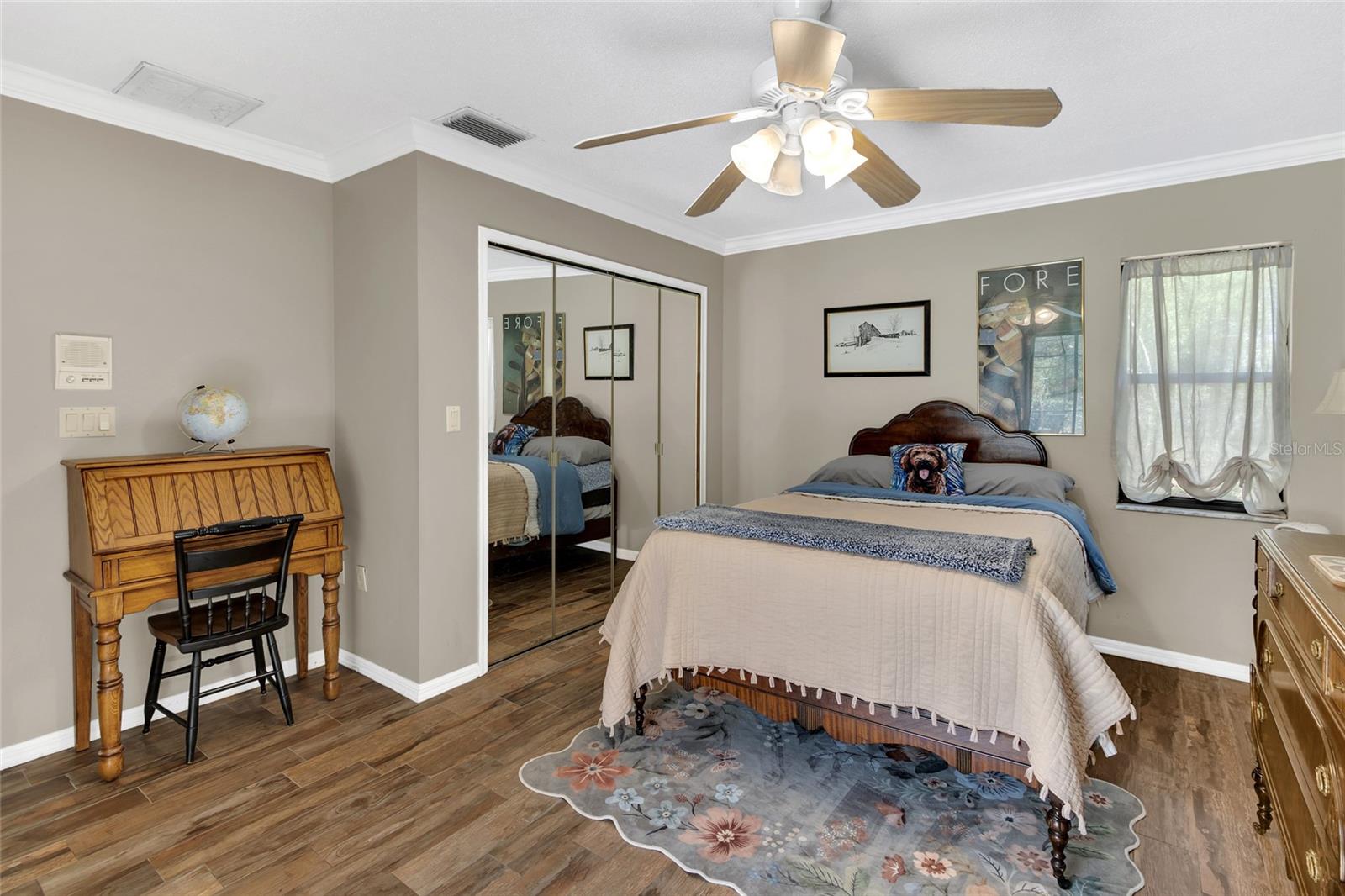 Listing photo id 36 for 8021 Moonlight Lane