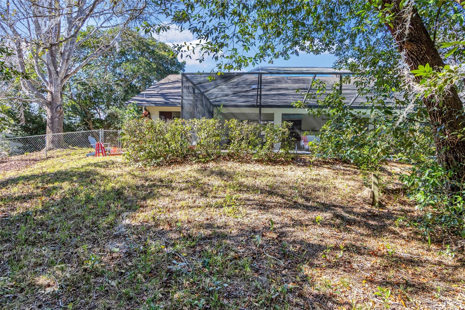 Listing photo id 53 for 8021 Moonlight Lane