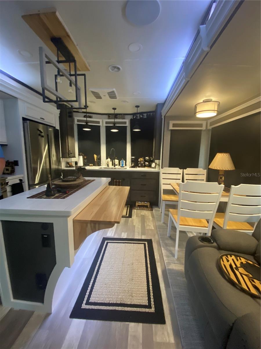 Image 11 of 42 For 25059 143rd Place Ne 102