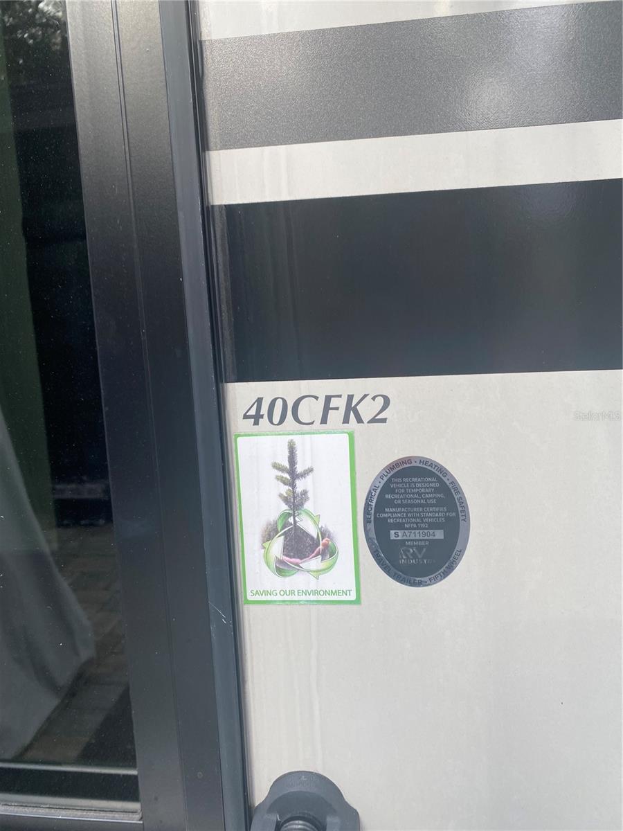 Image 3 of 42 For 25059 143rd Place Ne 102