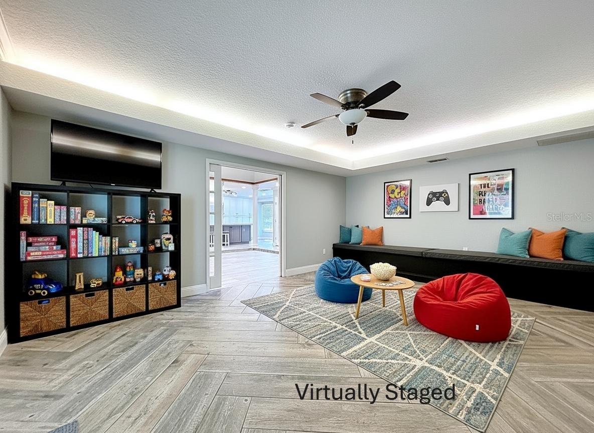 Listing photo id 23 for 10655 Lakeview Drive