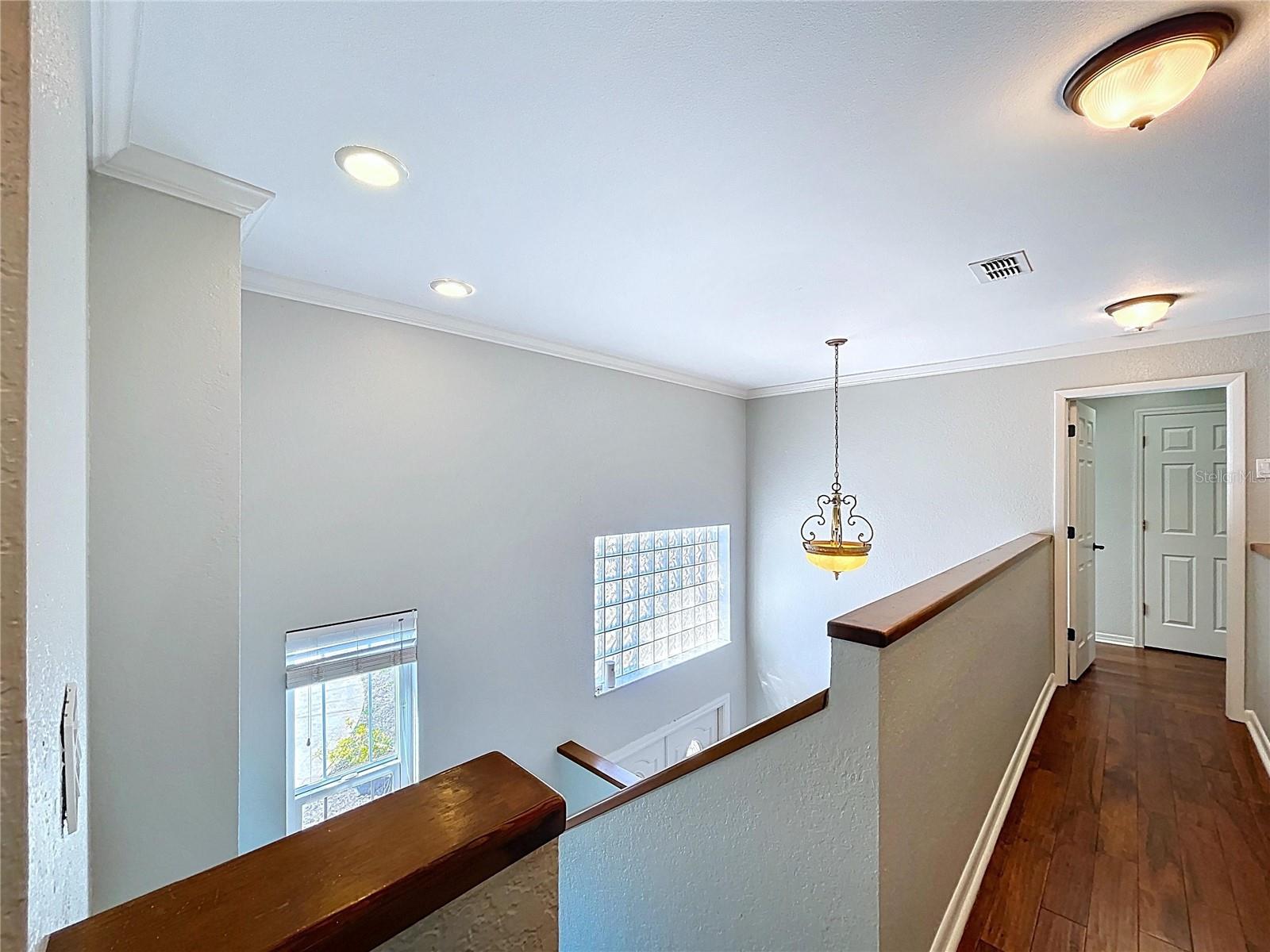 Listing photo id 30 for 10655 Lakeview Drive