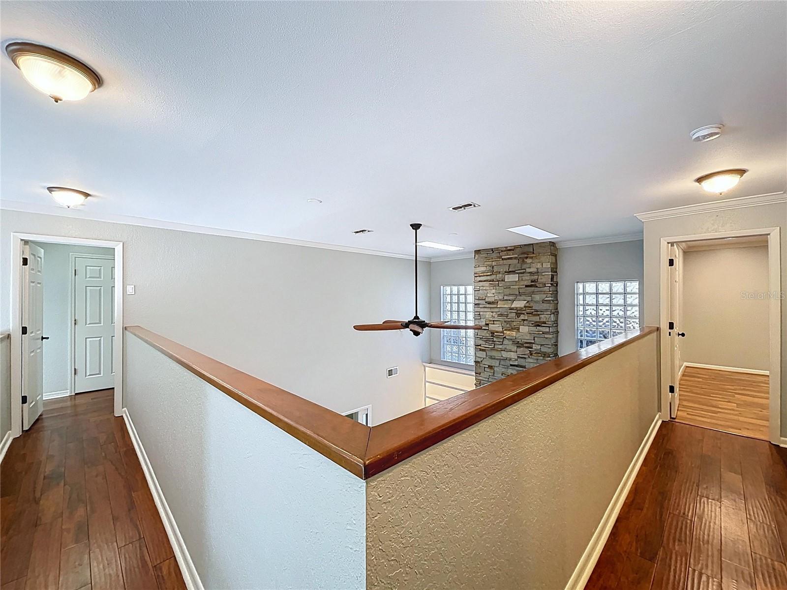 Listing photo id 32 for 10655 Lakeview Drive