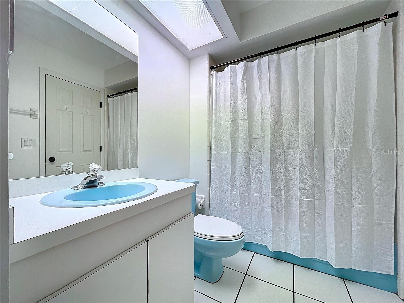 Listing photo id 48 for 10655 Lakeview Drive