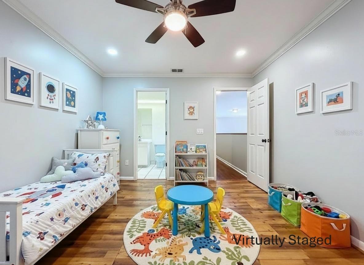 Listing photo id 51 for 10655 Lakeview Drive