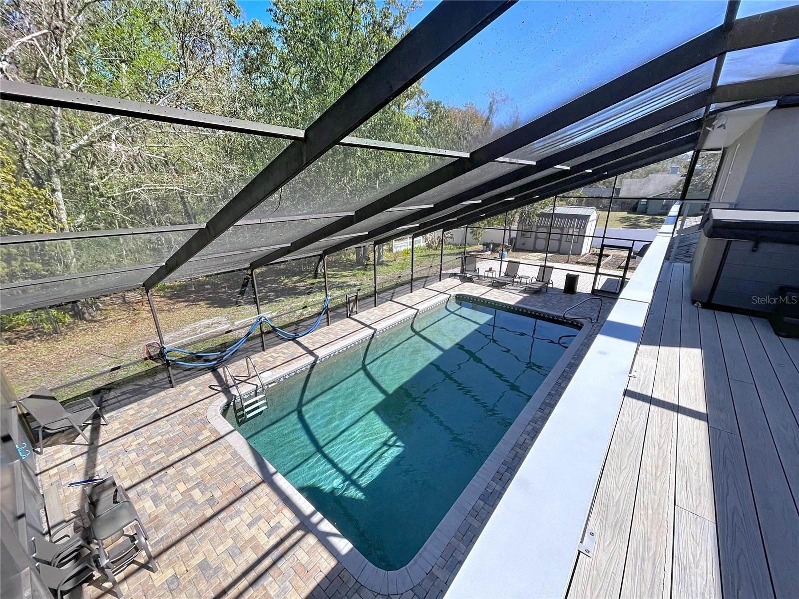 Listing photo id 54 for 10655 Lakeview Drive