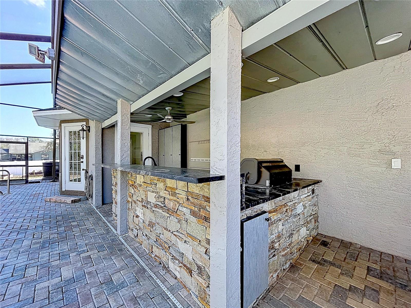 Listing photo id 58 for 10655 Lakeview Drive