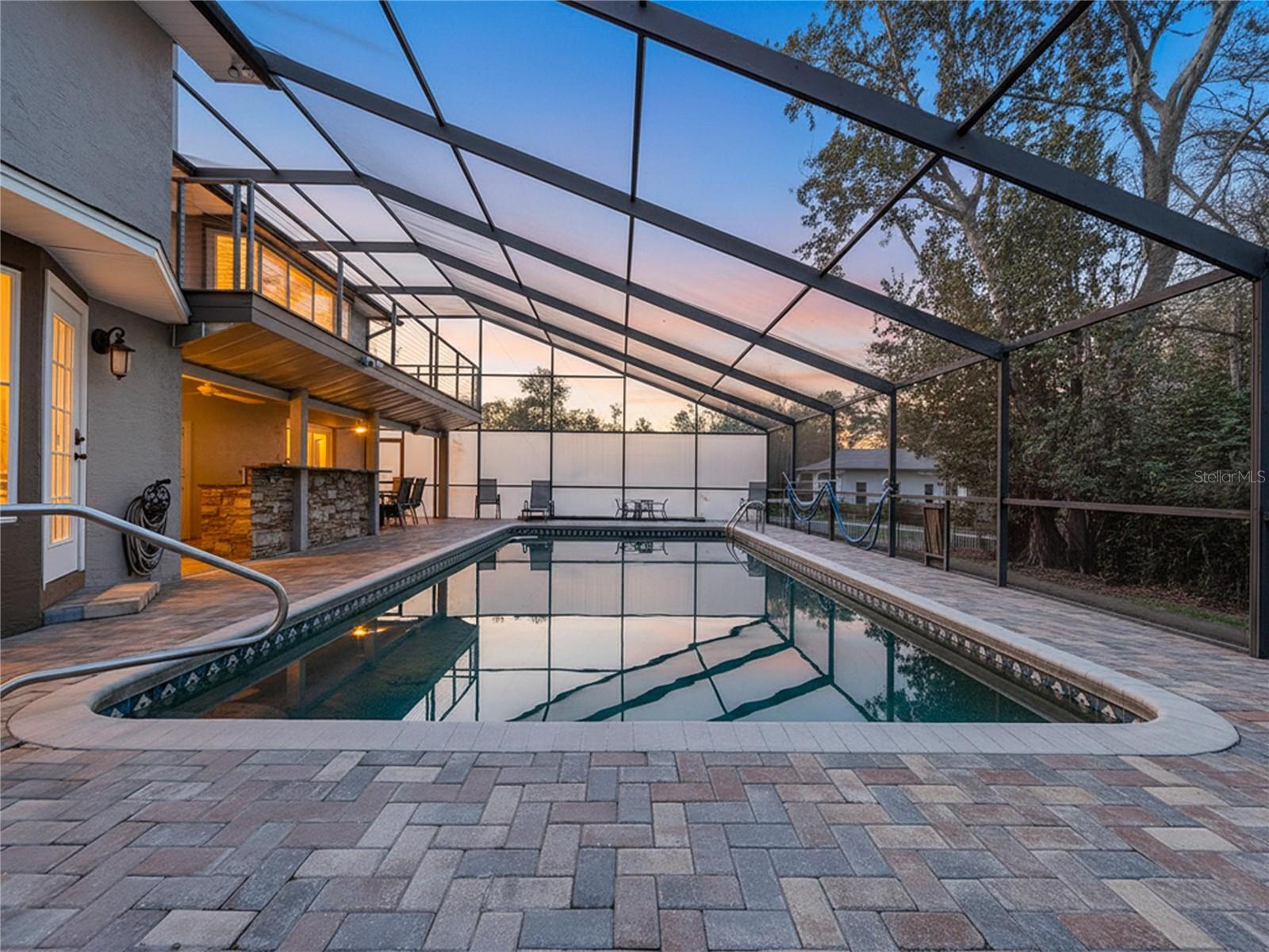 Listing photo id 63 for 10655 Lakeview Drive