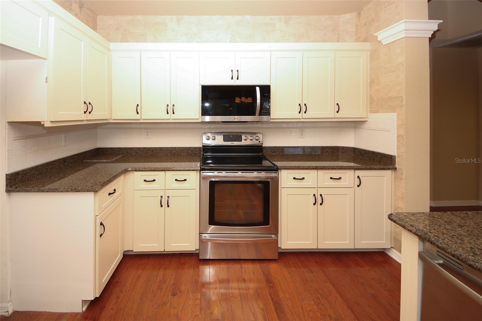 Image 13 of 46 For 8506 Coral Creek Loop