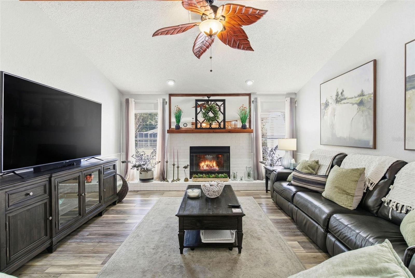 Listing photo id 16 for 3050 Stephanie Drive