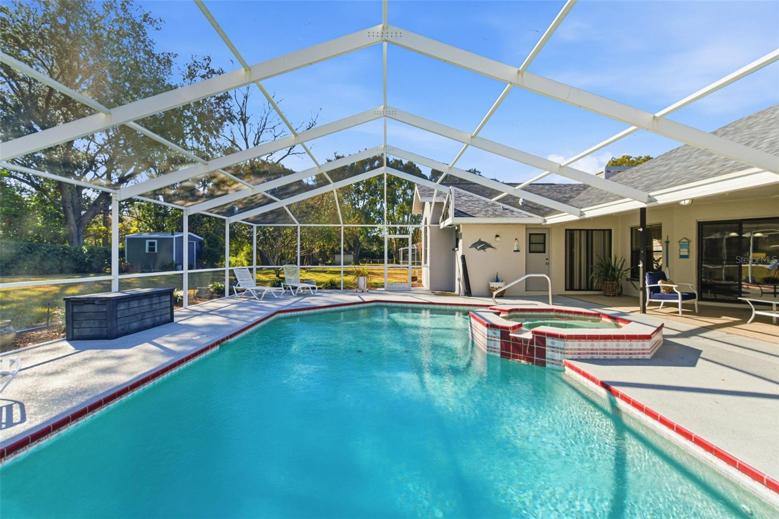 Listing photo id 20 for 3050 Stephanie Drive