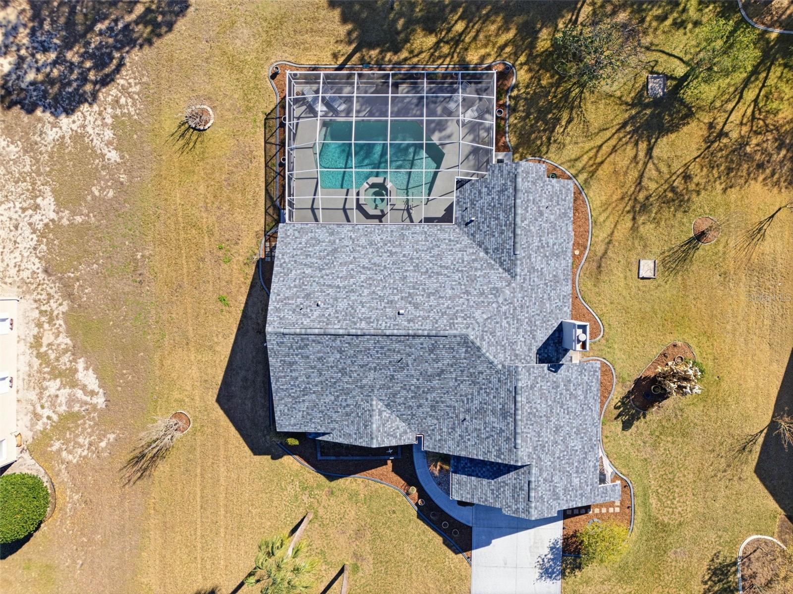 Listing photo id 26 for 3050 Stephanie Drive