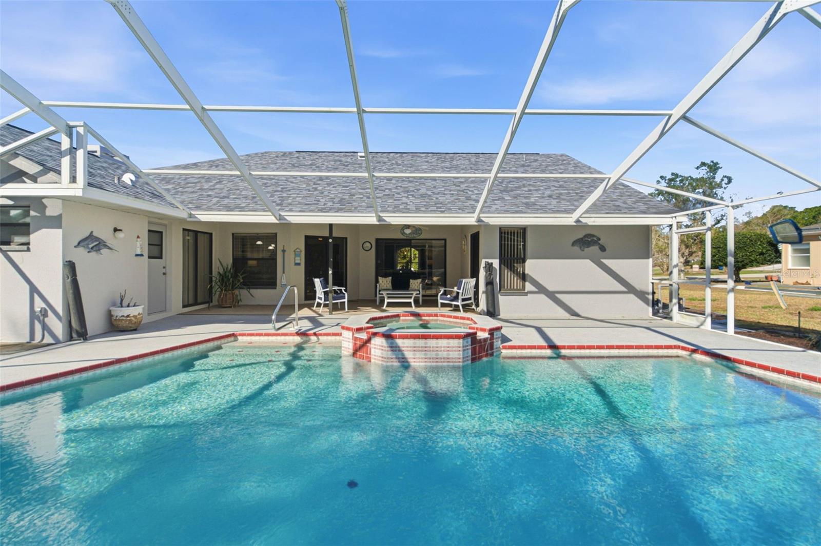 Listing photo id 32 for 3050 Stephanie Drive